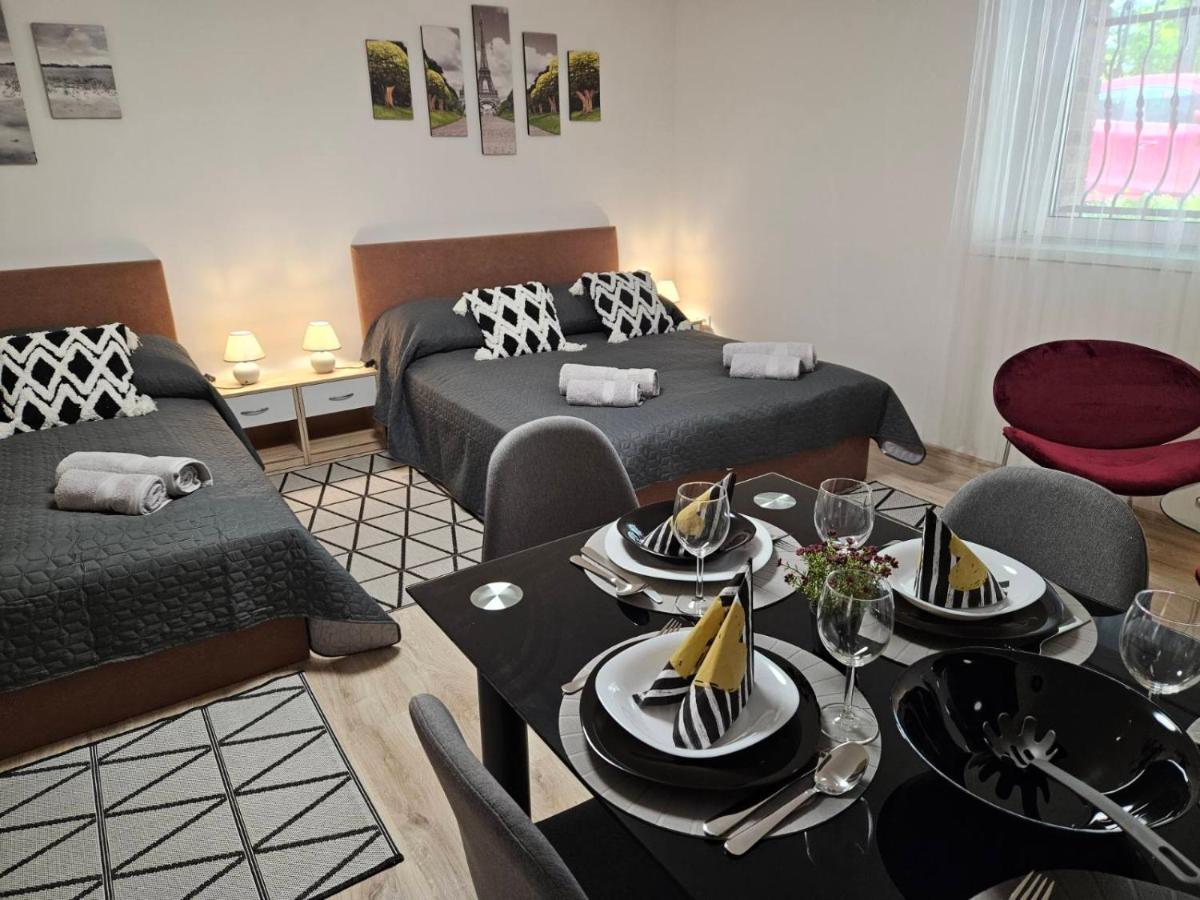 Holiness Apartmanok Сегед Экстерьер фото
