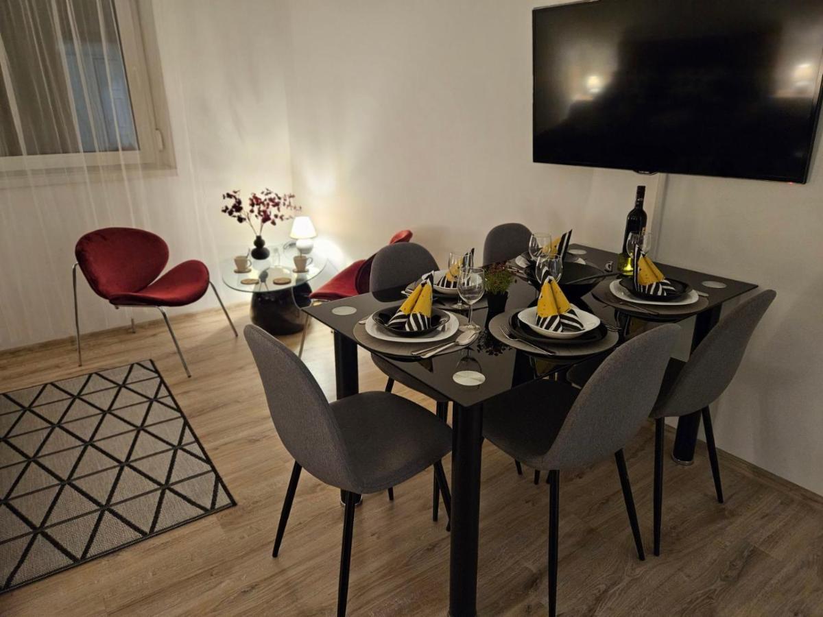 Holiness Apartmanok Сегед Экстерьер фото