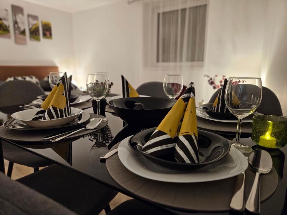 Holiness Apartmanok Сегед Экстерьер фото